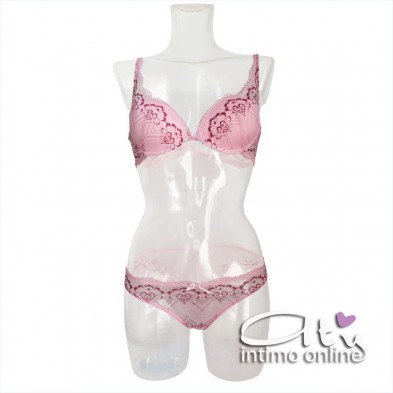 Completino in pizzo ricamo amaranto con bralette Pura P0529C