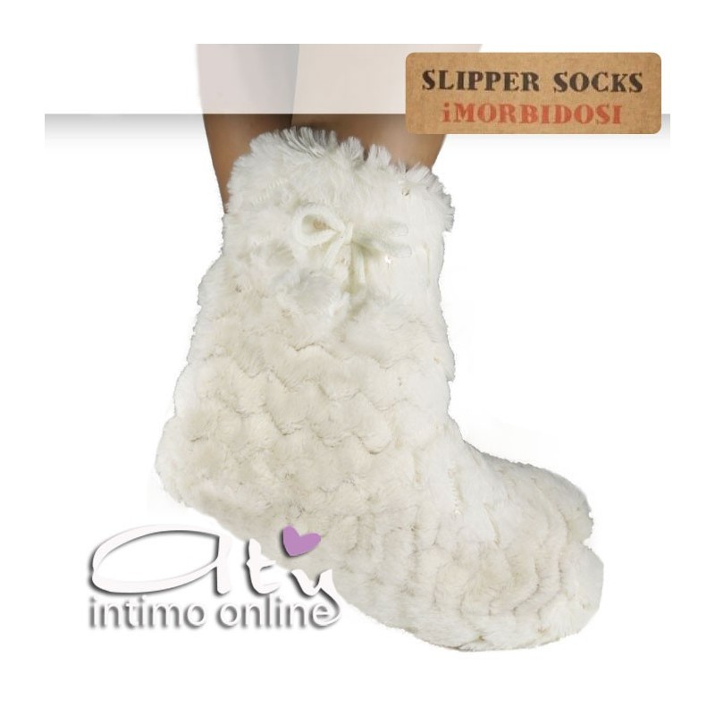 Pantofole IMorbidosi a scarponcino con pom pom HS969